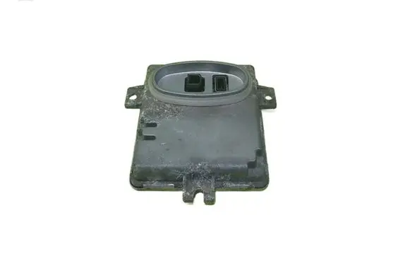 Volvo XC70 LED ballast control module 6948180