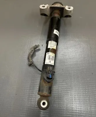 Volvo XC90 Rear shock absorber/damper 31658386 31658387