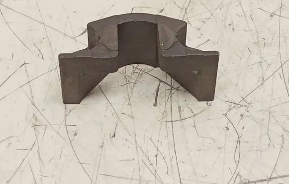 BMW 7 E65 E66 Fuel Injector clamp holder