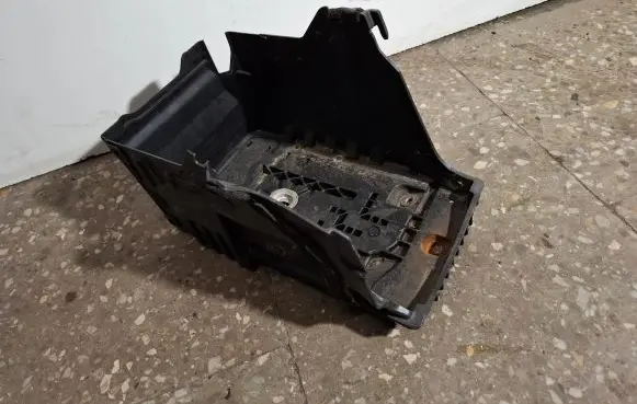 Volvo V60 Battery tray 31294078