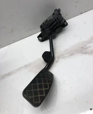 Audi A4 S4 B6 8E 8H Accelerator throttle pedal 8E2721523 6PV00777008