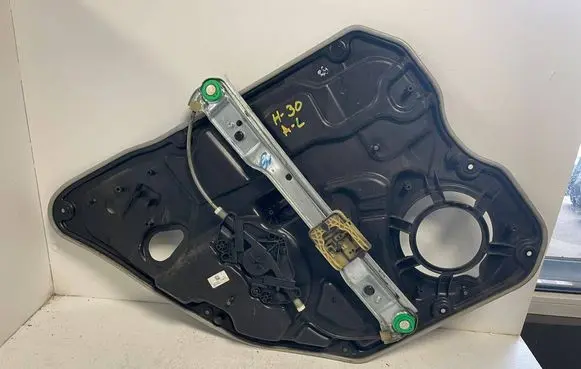 Volvo S60 Rear window lifting mechanism without motor 30784313 E521J