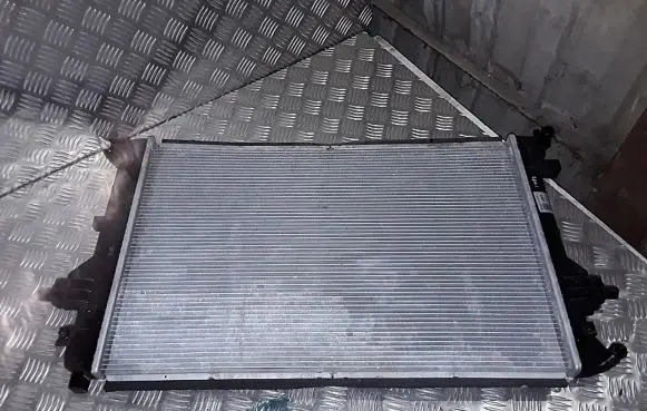Hyundai Kona I Coolant radiator 25310K4010