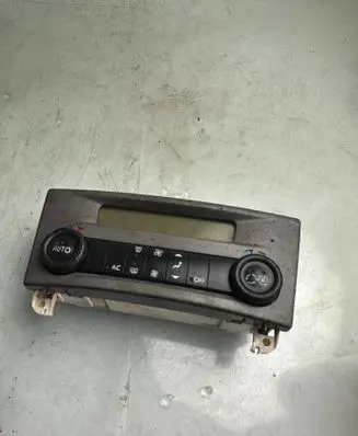 Renault Laguna II Climate control unit 8200181132 HNS14C18 52485201