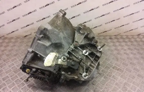 Mazda CX-3 Manual 6 speed gearbox 7th0809778