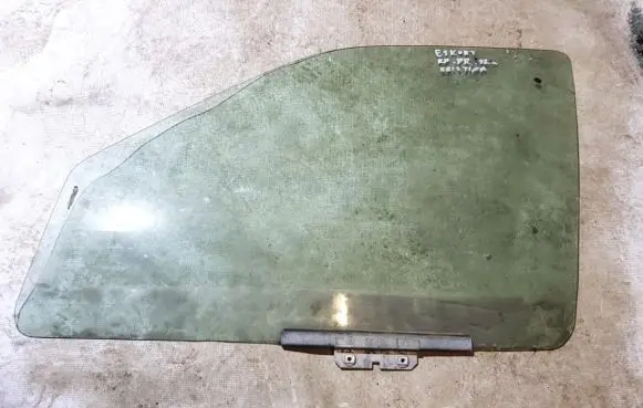 Ford Escort Front door window glass four-door