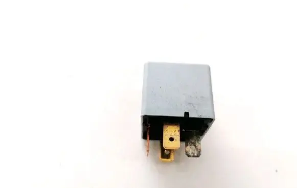 KIA Carens I Other relay OK2FA67740