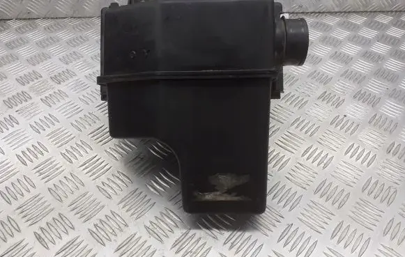 Mitsubishi Colt CZ3 Air filter box MN130286