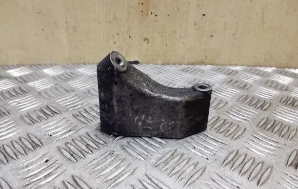 Mercedes-Benz ML W163 A/C compressor mount bracket A6112340239