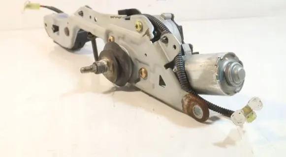 Hyundai Tucson JM Rear window wiper motor 987002E001