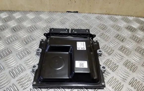 Volvo XC70 Engine control unit/module 31452623 MB2797009612
