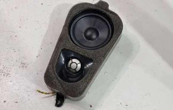 BMW X5 E70 Parcel shelf speaker 6971883 430407859621 18820010
