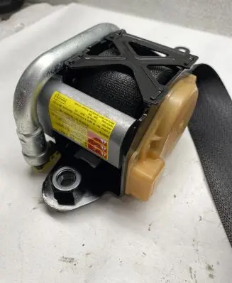 Opel Insignia A Front seatbelt 13303849