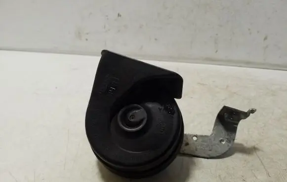 Ford Kuga II Horn signal GJ5T13802CB E3007042 A046522