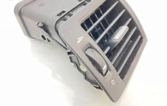 Volvo C30 Dash center air vent grill 39888290
