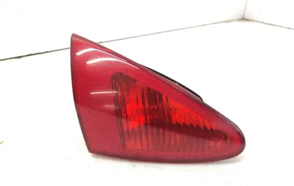 Alfa Romeo 147 Tailgate rear/tail lights 46556346 46747825