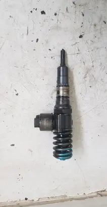 Fuel injector