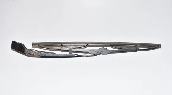 BMW X5 E53 Rear wiper blade arm 7068076