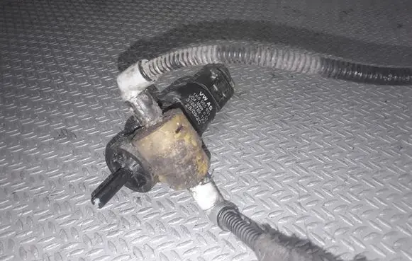 Skoda Fabia Mk2 (5J) Windscreen/windshield washer pump