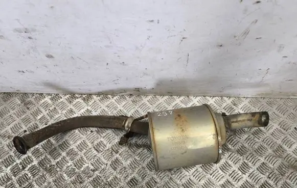 Toyota Yaris Muffler/silencer 10N03