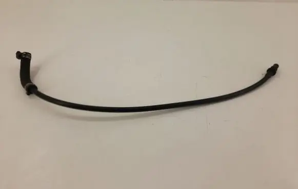 Mercedes-Benz E W211 Engine coolant pipe/hose 2115010425 A2115010425