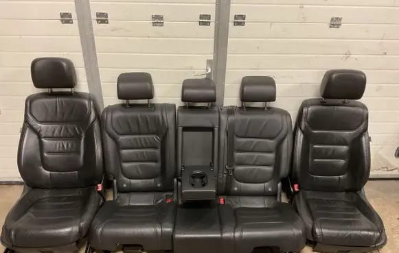 Volkswagen Touareg II Seat set 