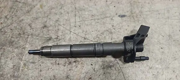 Mercedes-Benz E W211 Fuel injector A642070 A6MCEVFCY3 0445115076