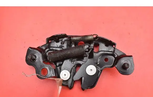 Nissan Qashqai Engine bonnet/hood lock/catch