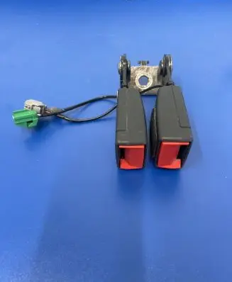 Tesla Model S Middle seatbelt buckle (rear) 159238199B