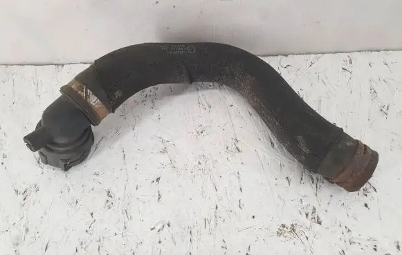 Audi A6 S6 C6 4F Engine coolant pipe/hose 4F0121055J
