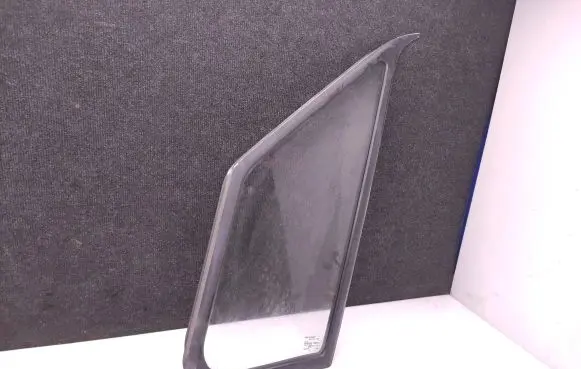 Volkswagen Crafter Front door vent window glass four-door A9066711720