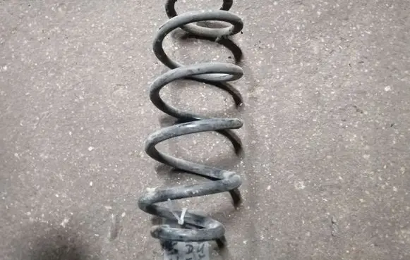 Suzuki Liana Rear coil spring