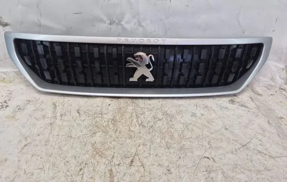 Peugeot Expert Front bumper upper radiator grill 9811710477 751039