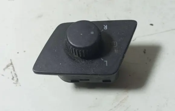 Volkswagen Polo IV 9N3 Wing mirror switch 6Q1959565