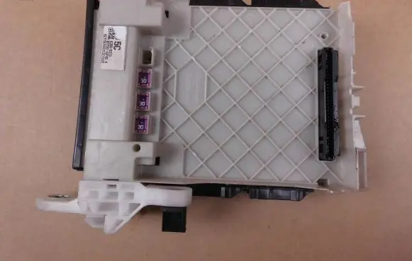 Toyota Corolla E210 E21 Fuse module 8273002P80A 8273002P80
