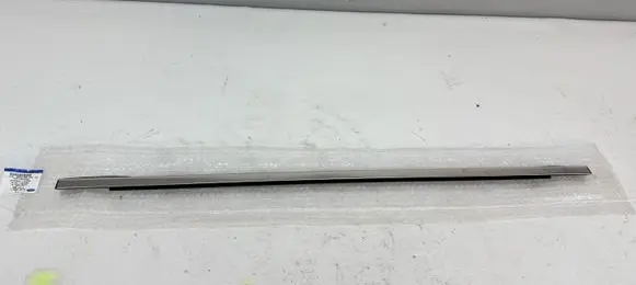 Ford S-MAX Front door trim (molding) EM2BR25604AM 2117204