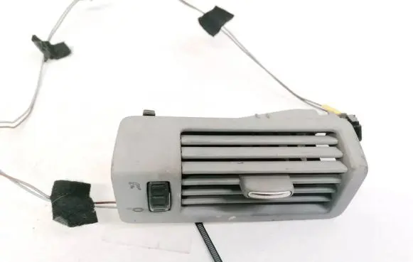 Volkswagen Touareg I Dash center air vent grill 7L6819209B