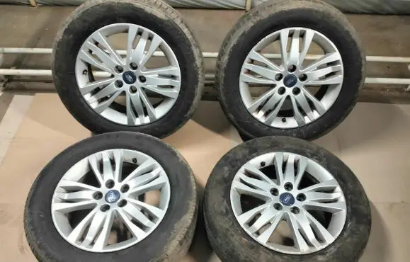 Ford S-MAX R15 alloy rim 