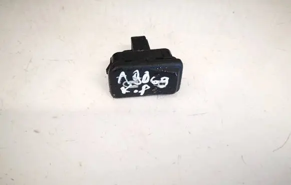 Volvo V50 Central locking switch button 30669958 30669957