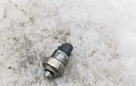 Toyota Corolla Verso E121 Air conditioning (A/C) pressure sensor 44344000050 HFC134A 12D18