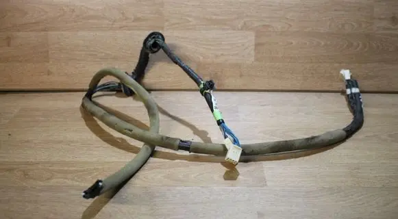 Toyota Avensis T250 Tailgate/trunk wiring harness 8218405100