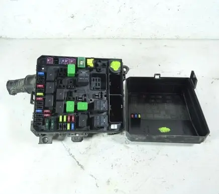 Peugeot 4007 Fuse box set PR074-00000