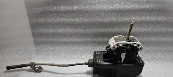 Audi A4 S4 B6 8E 8H Gear shifter/selector 8E1713111N
