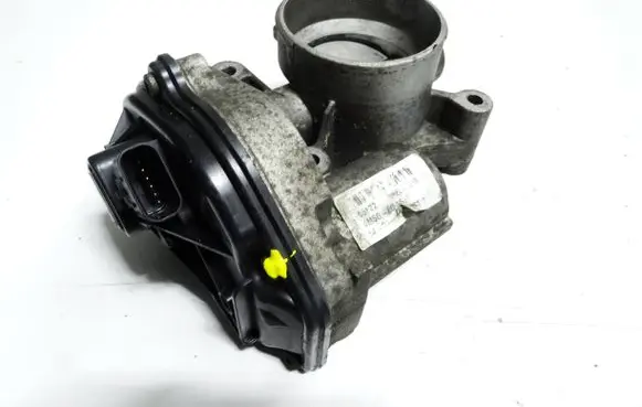 Volvo V70 Throttle valve 4M5GED B5E22 12297D1R