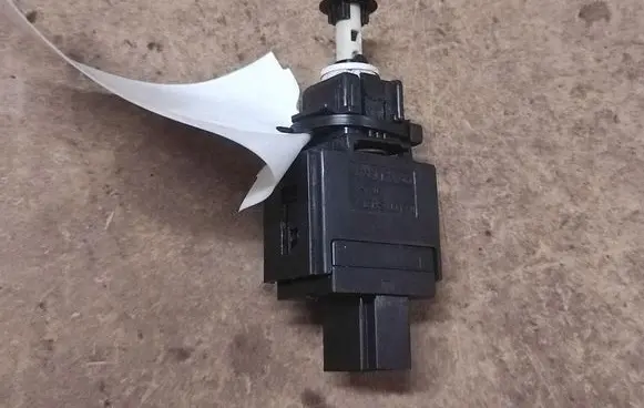 Volvo V70 Brake pedal sensor switch 8622064 06W075