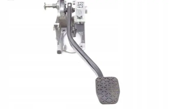 BMW 1 E81 E87 Brake pedal 6778977