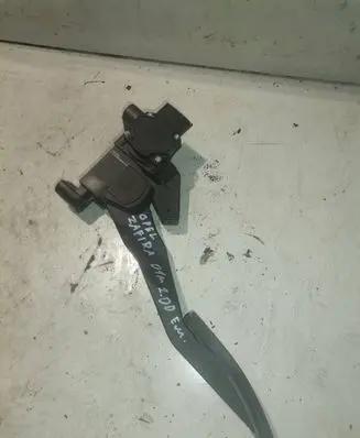 Opel Zafira A Accelerator throttle pedal 90581208 0281002298 92403620