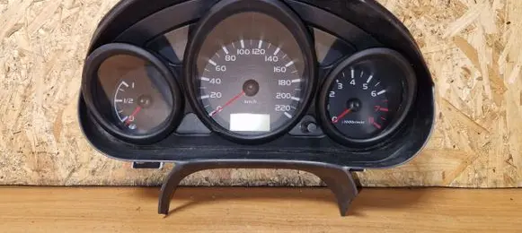 Mitsubishi Colt Speedometer (instrument cluster) MN148870 313289 0038001
