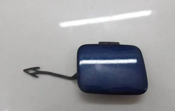 Audi TT Mk1 Tow hook cap/cover 8S0807441
