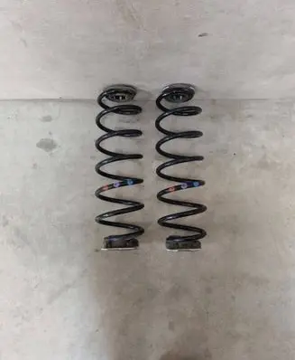 Peugeot 208 II Rear coil spring 9829870880